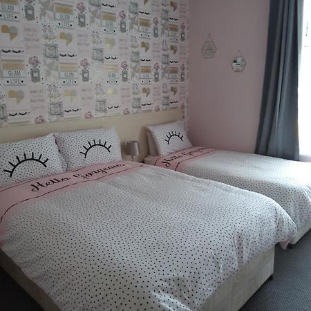 Hotel 33 Блекпул Екстериор снимка