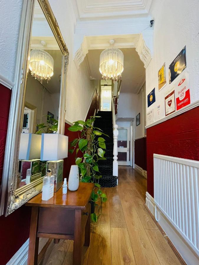 Hotel 33 Блекпул Екстериор снимка