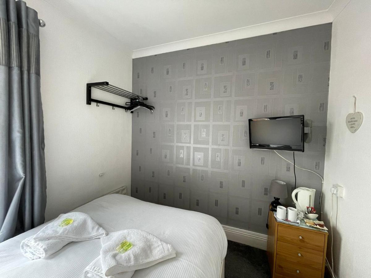 Hotel 33 Блекпул Екстериор снимка